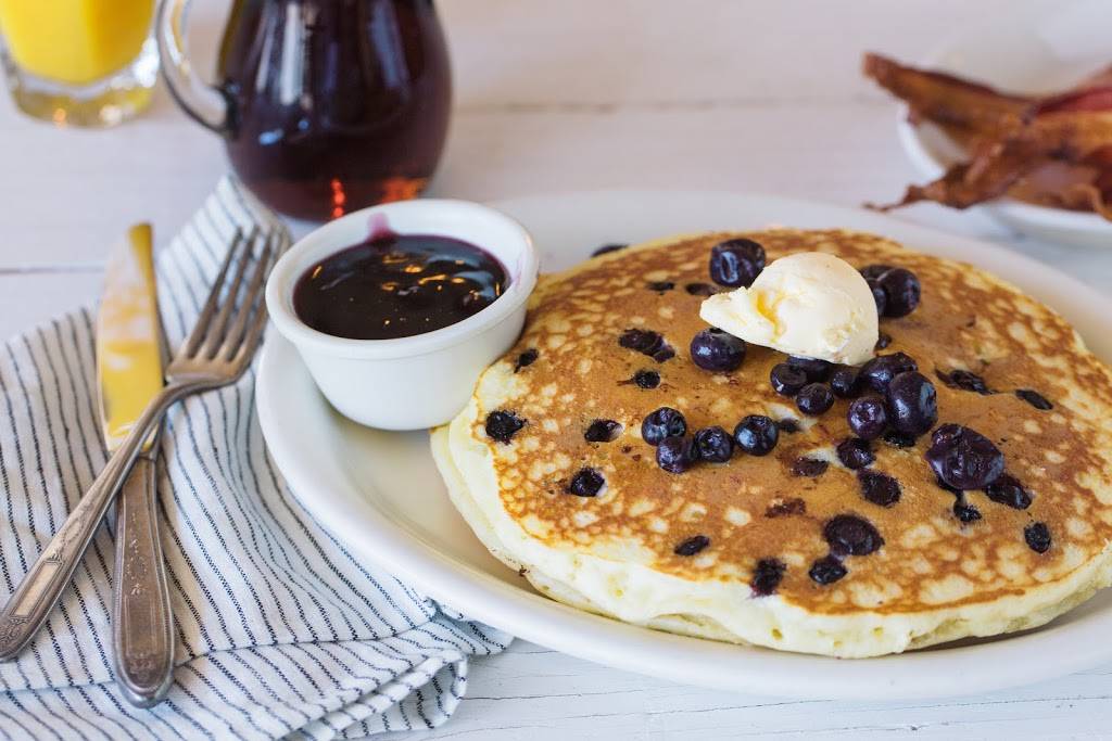 T.C. Eggingtons | restaurant | 1660 S Alma School Rd #129, Mesa, AZ 85210, USA | 4803459288 OR +1 480-345-9288