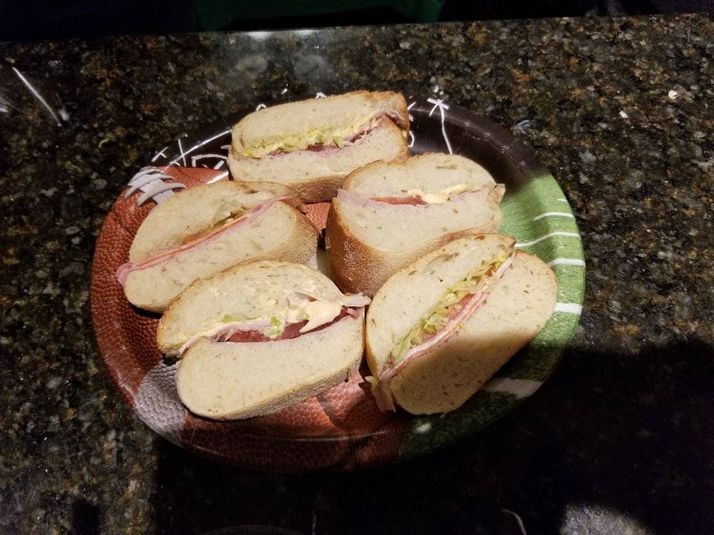 Barios | restaurant | 446 Nome Ave, Staten Island, NY 10314, USA | 7183700100 OR +1 718-370-0100