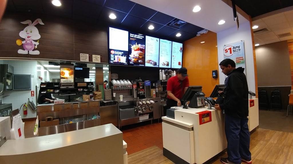McDonalds | cafe | 256-03 Union Tpke, Glen Oaks, NY 11004, USA | 7183435367 OR +1 718-343-5367