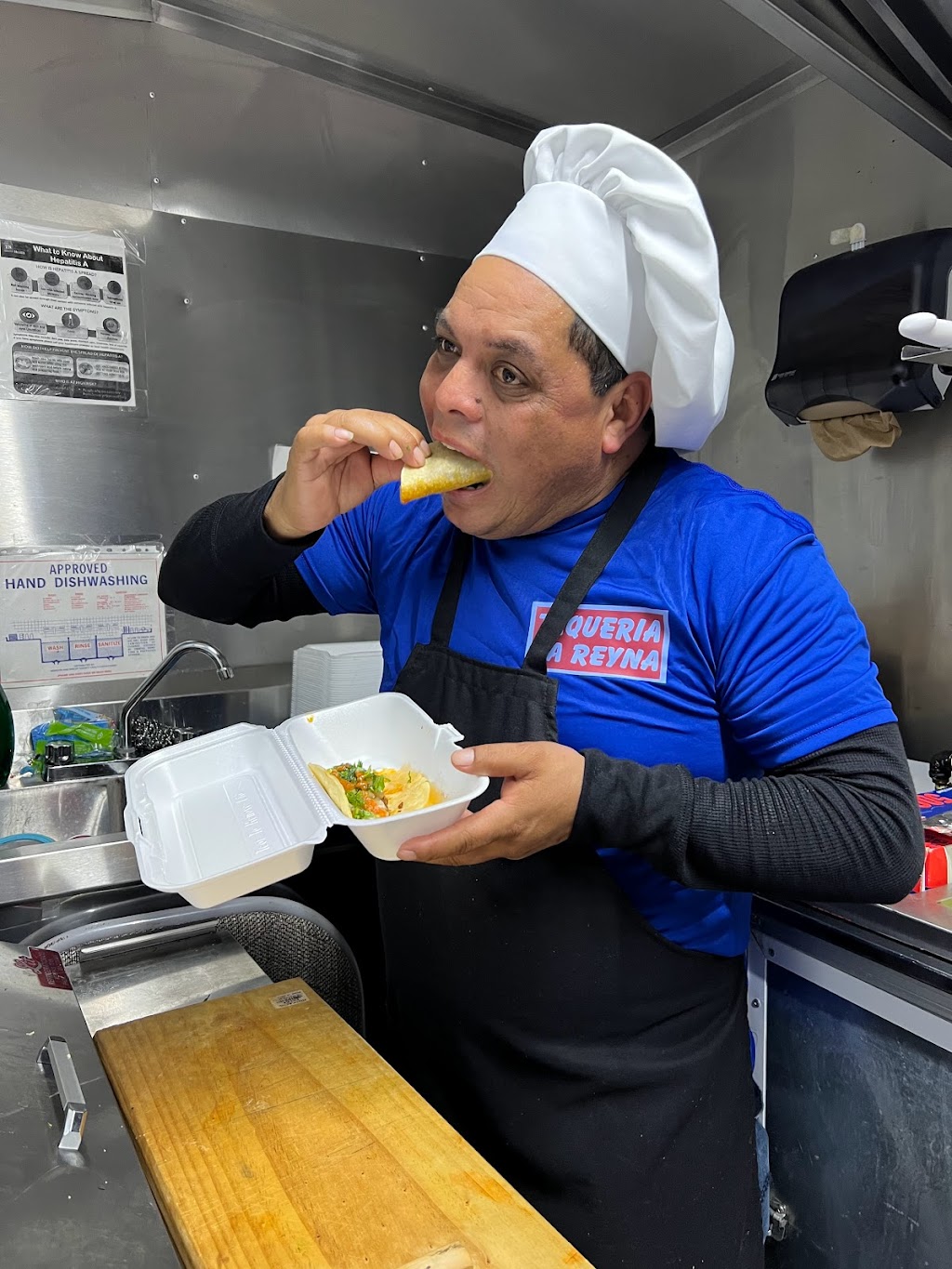 Taqueria La Reyna | restaurant | S Mendenhall Rd, Memphis, TN 38115, USA | 9012397190 OR +1 901-239-7190