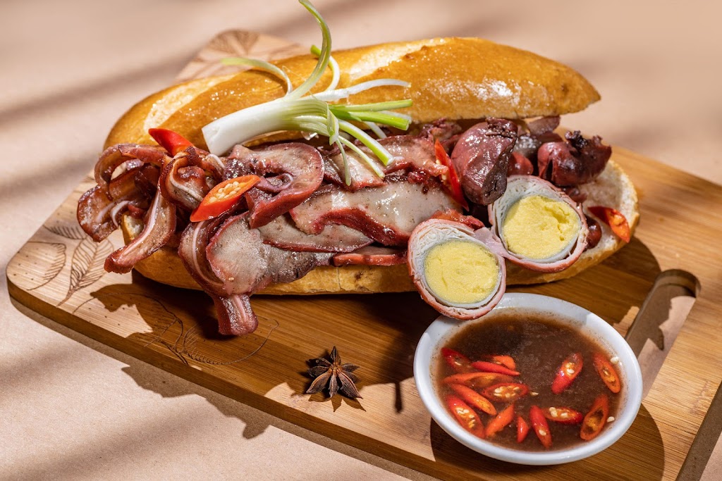 Uncle Long Sandwiches & Eats | restaurant | 8881 Garden Grove Blvd, Garden Grove, CA 92844, USA | 7148676329 OR +1 714-867-6329