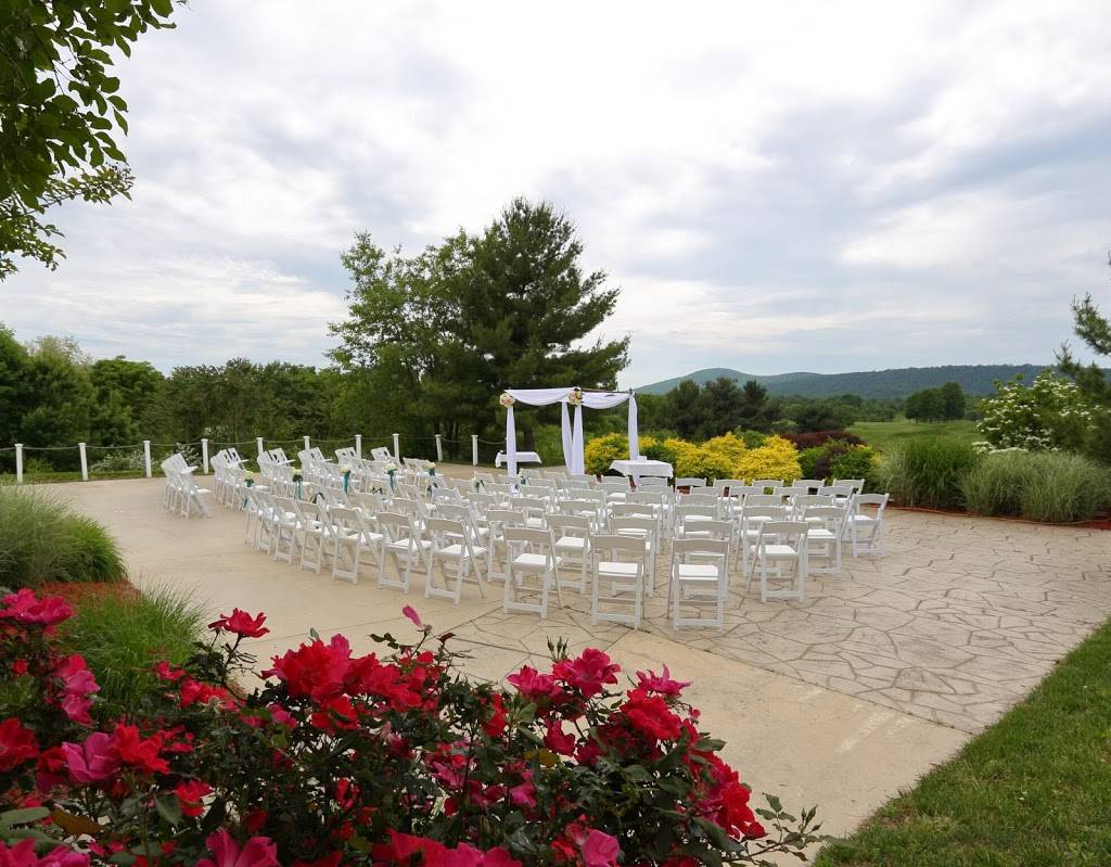 PB Dye Golf Club | restaurant | 9526 Dr Perry Rd, Ijamsville, MD 21754, USA | 3016074653 OR +1 301-607-4653