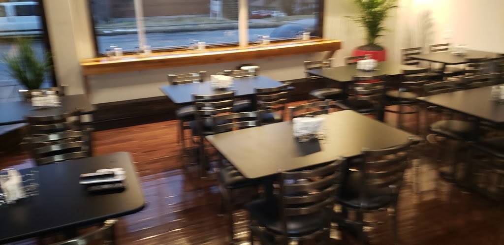 Oasis grill | restaurant | 8736 Goodfellow Blvd, St. Louis, MO 63147, USA | 3143957901 OR +1 314-395-7901