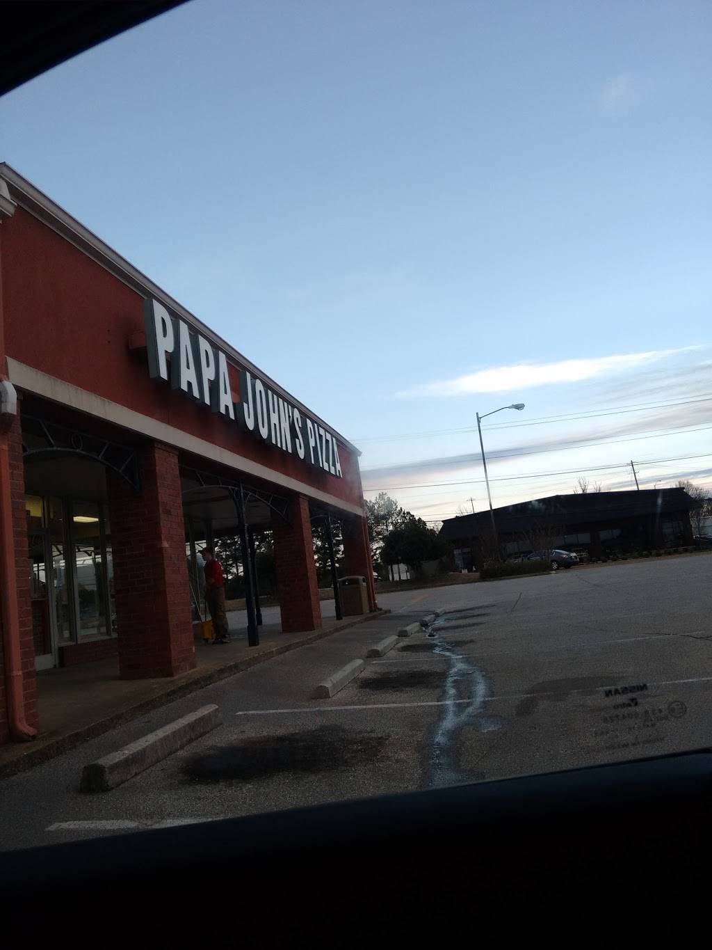 Papa Johns Pizza | restaurant | 622 W Poplar Ave, Collierville, TN 38017, USA | 9018546777 OR +1 901-854-6777