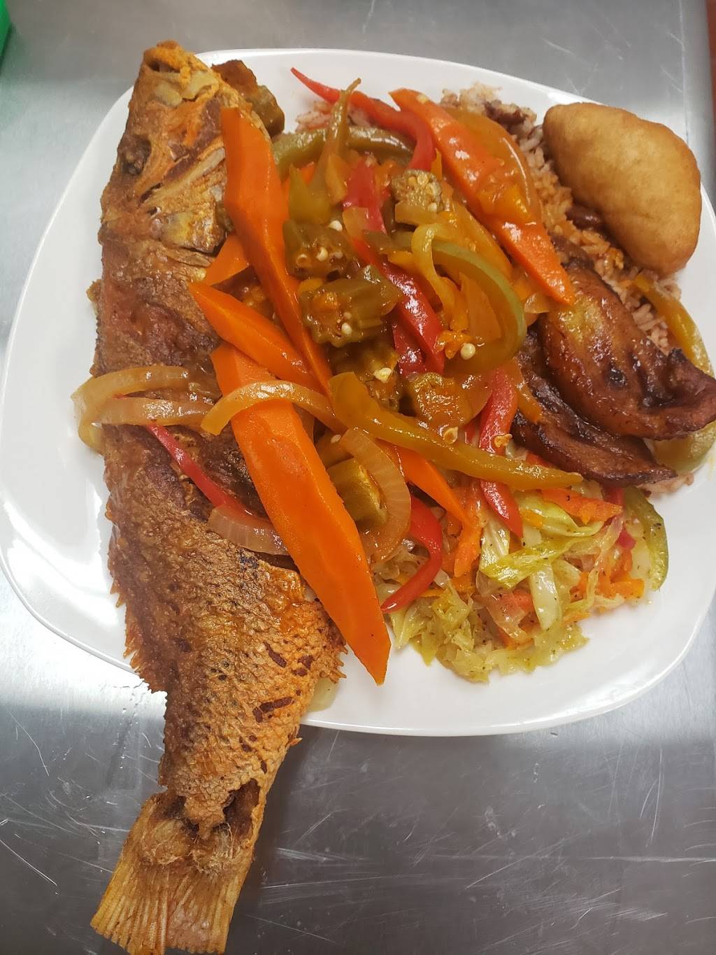 Country Style Jamaican Restaurant | restaurant | 630 N La Brea Ave #111, Inglewood, CA 90302, USA | 4242276915 OR +1 424-227-6915