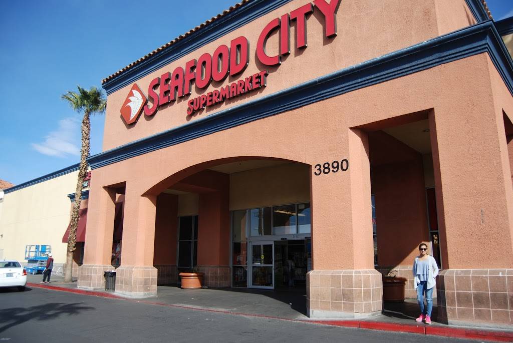 Jollibee | restaurant | 3890 S Maryland Pkwy Ste 137, Las Vegas, NV 89119, USA | 7028933005 OR +1 702-893-3005