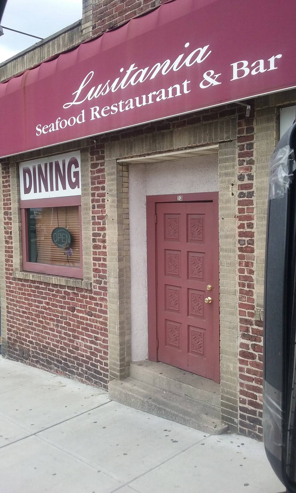 Lusitania Seafood Restaurant | restaurant | 15 Lockwood Ave, Yonkers, NY 10701, USA | 9149694600 OR +1 914-969-4600