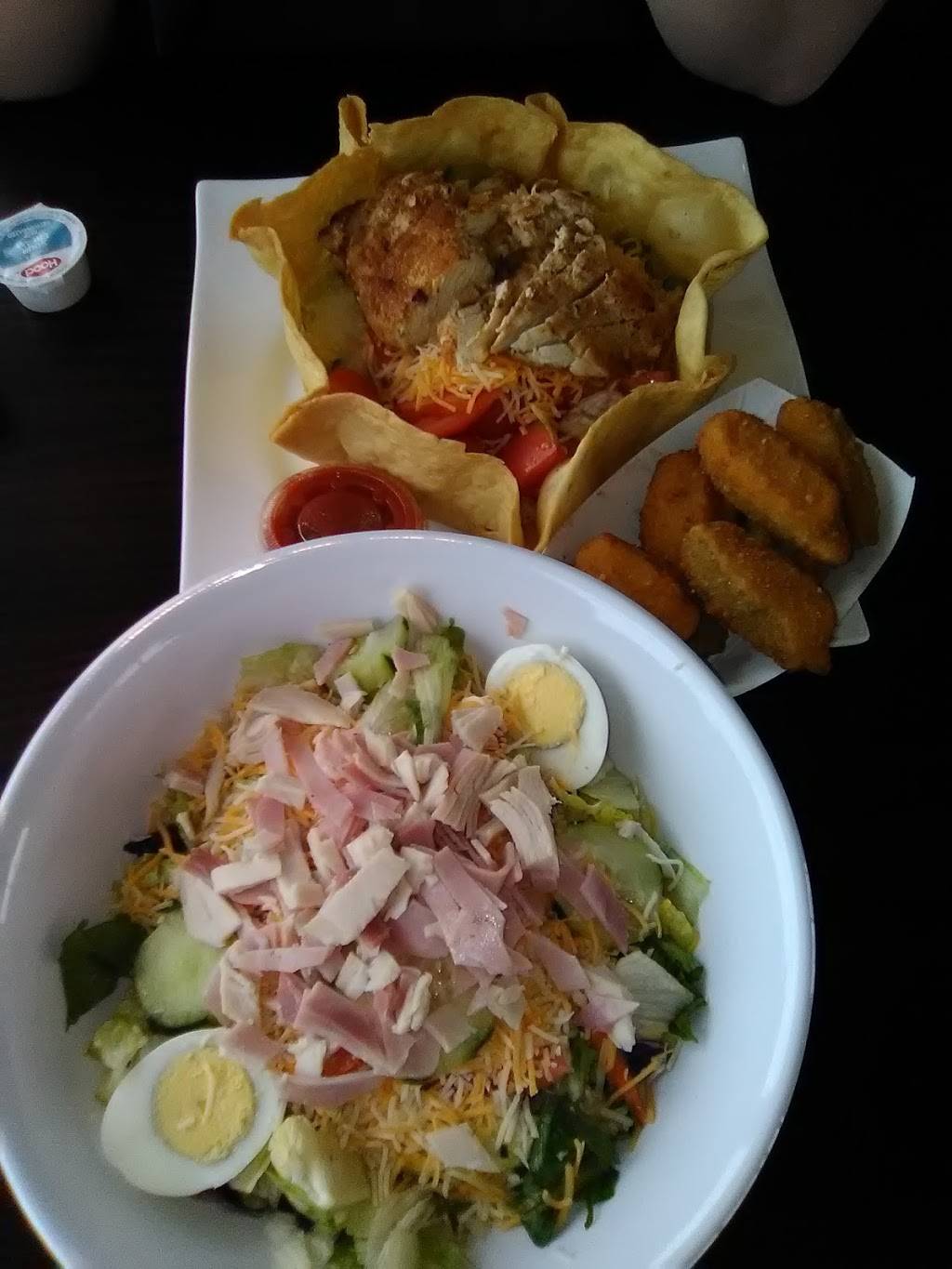 Petes of Simpsonville | restaurant | 811 NE Main St, Simpsonville, SC 29681, USA | 8649639023 OR +1 864-963-9023