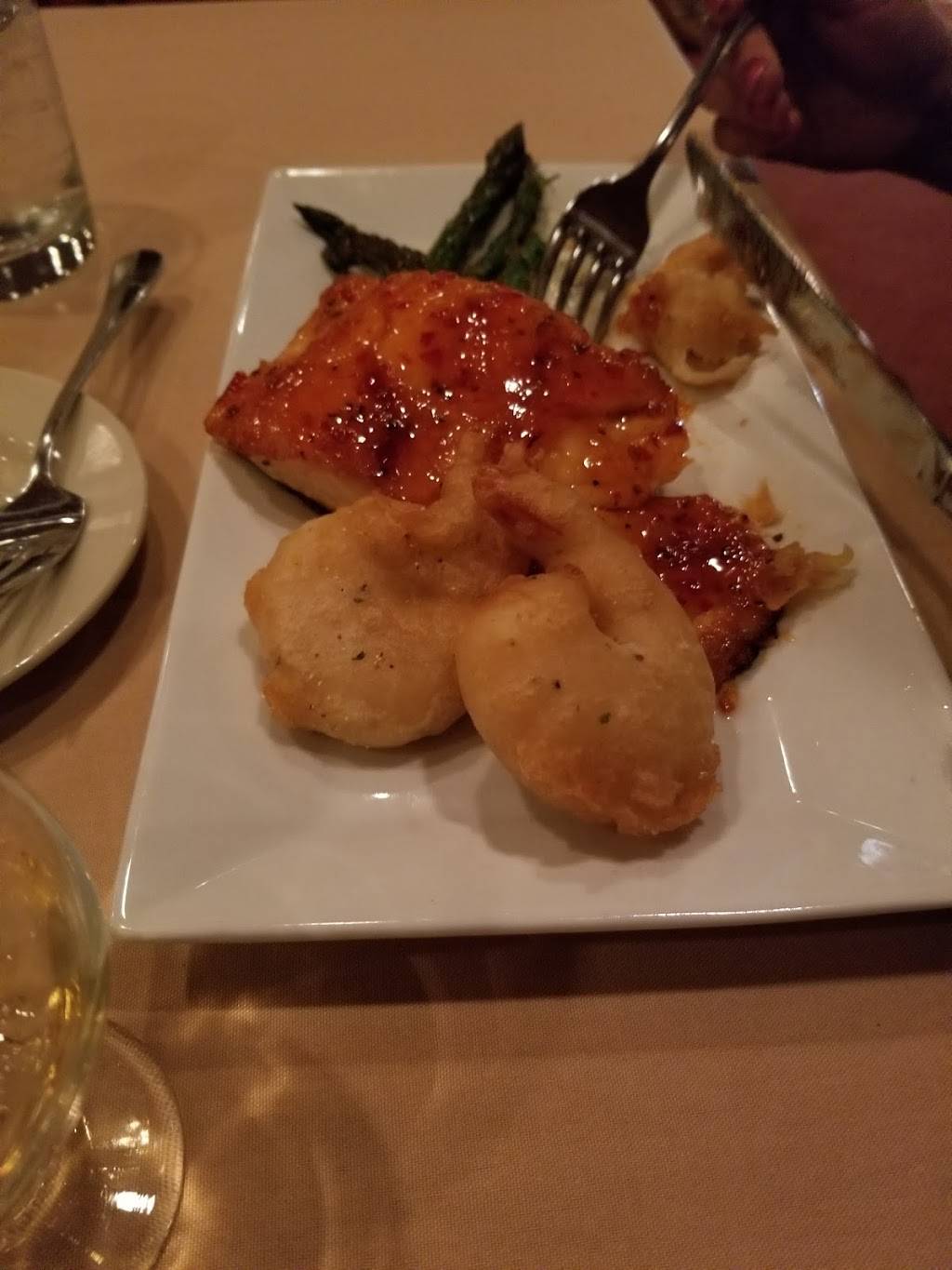 Grand Cru | night club | 2600 S Providence Rd, Columbia, MO 65203, USA | 5734432600 OR +1 573-443-2600