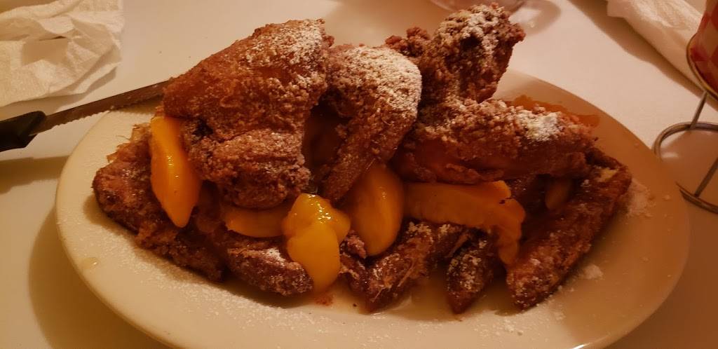 Chef Tams Underground Cafe | restaurant | 2299 Young Ave, Memphis, TN 38104, USA | 9012076182 OR +1 901-207-6182