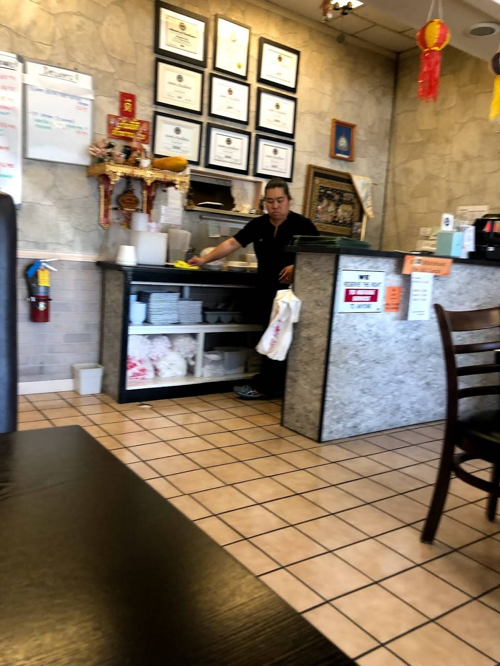 Bangkok Taste | restaurant | 2737 N Grand Ave, Santa Ana, CA 92705, USA | 7145322216 OR +1 714-532-2216