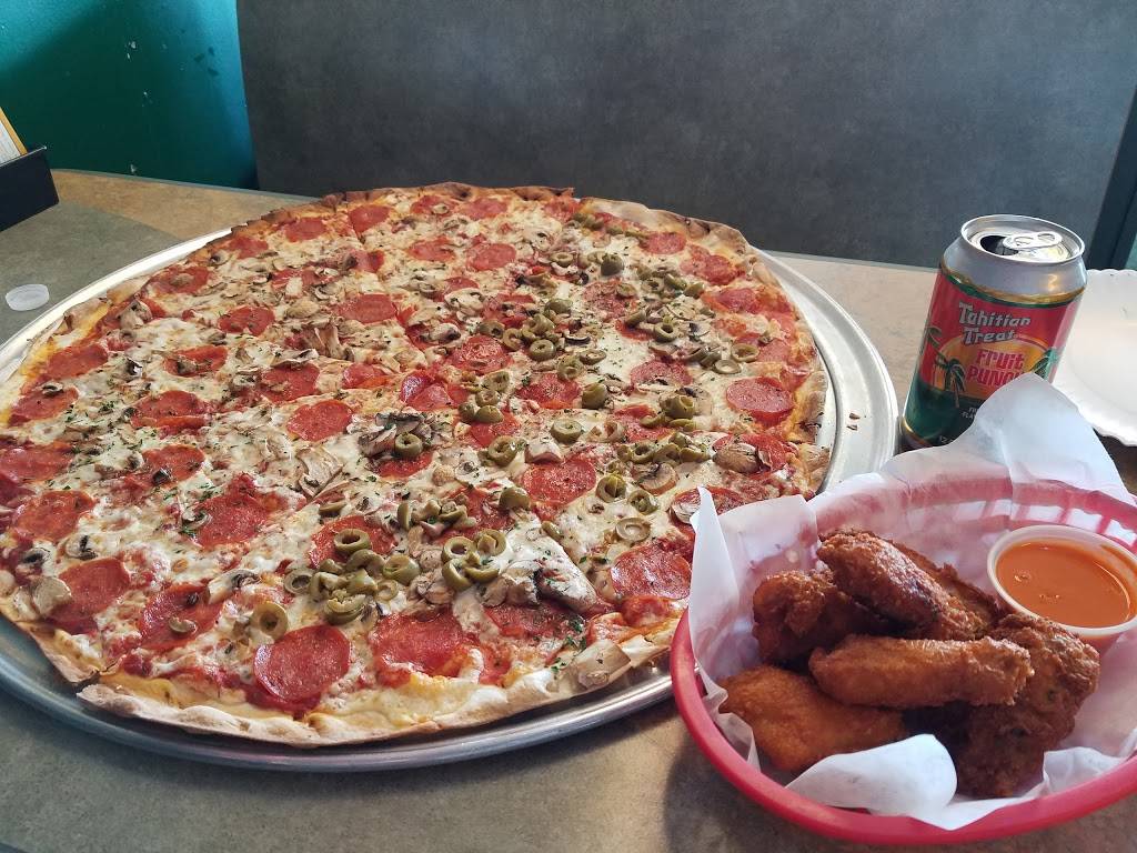 Rossis Pizza & Vintage Arcade | restaurant | 4503 Monona Dr #1, Monona, WI 53716, USA | 6082225115 OR +1 608-222-5115