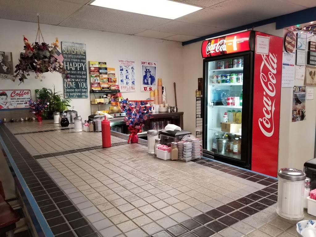 Flos Diner | restaurant | 1245 W Housatonic St, Pittsfield, MA 01201, USA | 4134423567 OR +1 413-442-3567