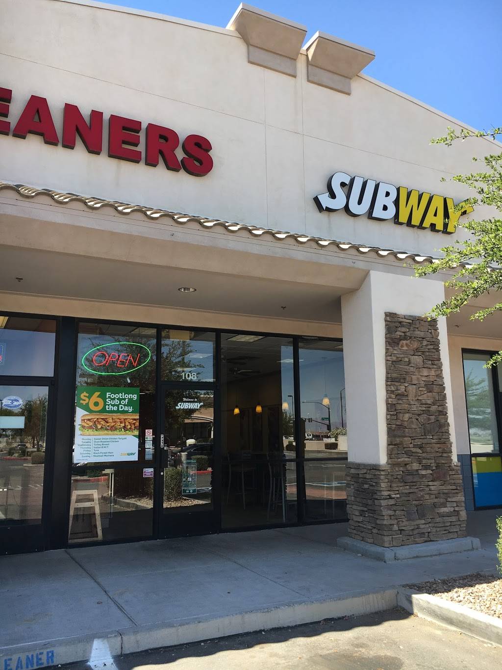 Subway | restaurant | 4844 S Val Vista Rd Suite A108 Vista Del Oro S/C, Gilbert, AZ 85296, USA | 4808557584 OR +1 480-855-7584