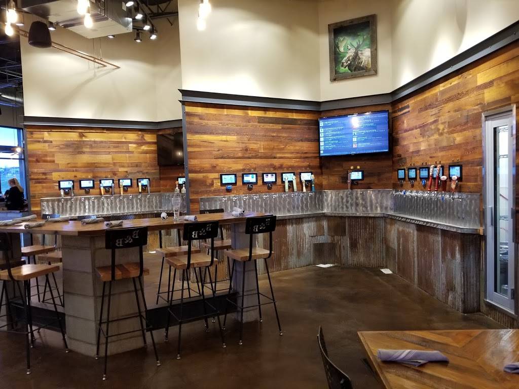 Beasts & Brews | restaurant | 7 Spectrum Loop, Colorado Springs, CO 80921, USA | 7192471040 OR +1 719-247-1040