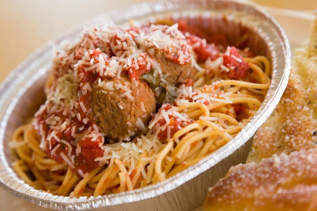 Massinos Pizza and Pasta | meal delivery | 1250 S Buckley Rd unit a, Aurora, CO 80017, USA | 3036710652 OR +1 303-671-0652