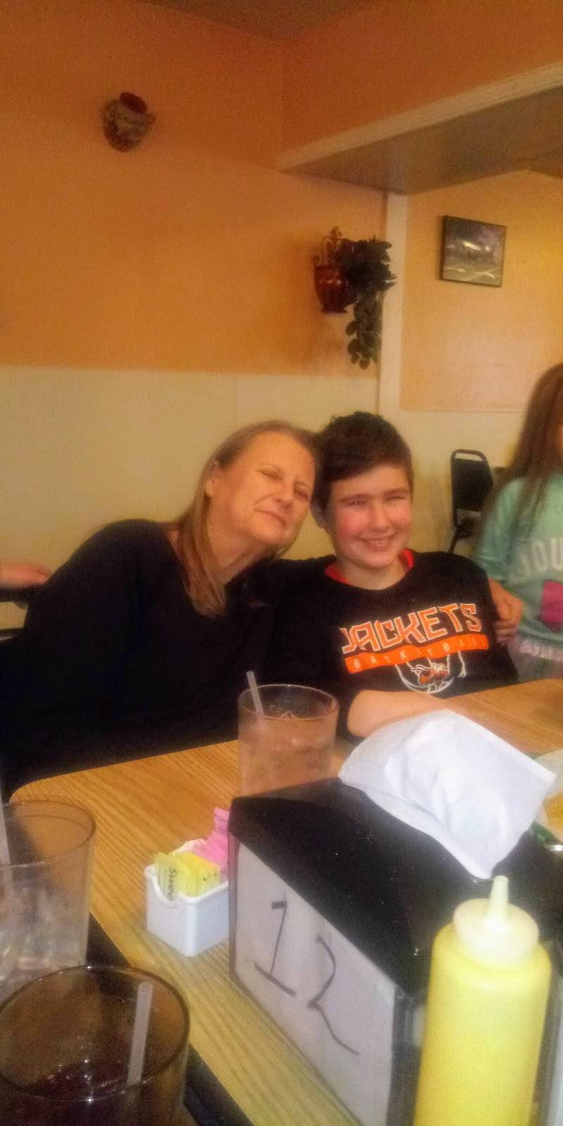 Hernandez Mexican Restaurant | restaurant | 315 FM 316, Eustace, TX 75124, USA | 9034252922 OR +1 903-425-2922