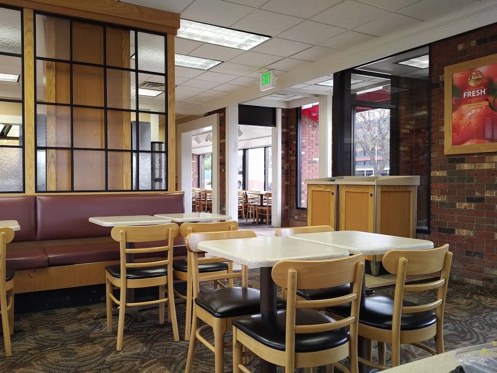 Wendys | restaurant | 65 S Union Blvd, Lakewood, CO 80228, USA | 3039892971 OR +1 303-989-2971