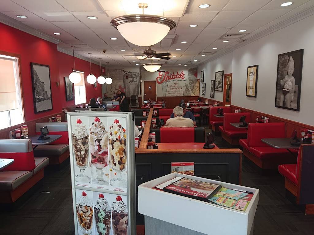 Friendlys | restaurant | 1745 Northampton St, Holyoke, MA 01040, USA | 4135364332 OR +1 413-536-4332