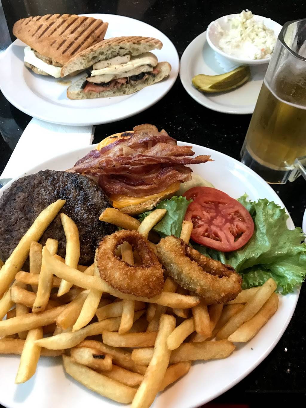 Parkview Diner | restaurant | 2939 Cropsey Ave, Brooklyn, NY 11214, USA | 7183339400 OR +1 718-333-9400