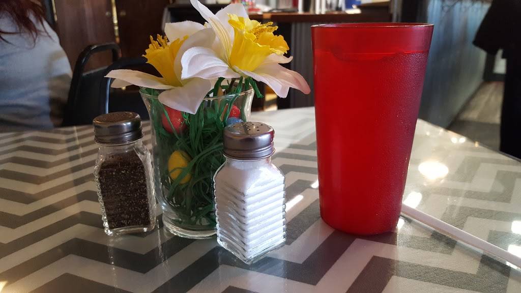 Quick Bites Soul Food | restaurant | 105 W Mission Ave, Bellevue, NE 68005, USA | 4027154419 OR +1 402-715-4419