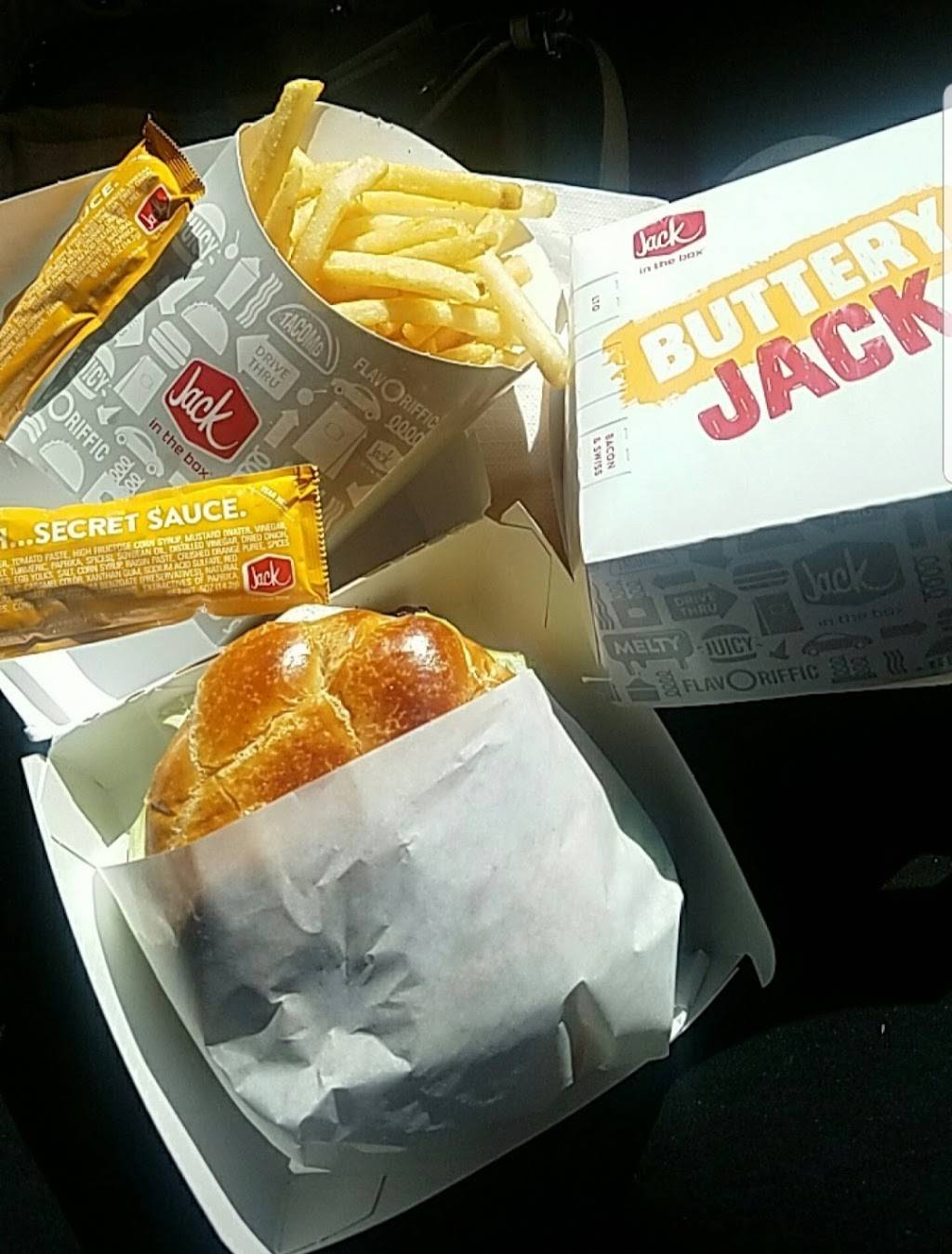 Jack in the Box | restaurant | 1921 W Broadway Rd, Phoenix, AZ 85041, USA | 6023059019 OR +1 602-305-9019