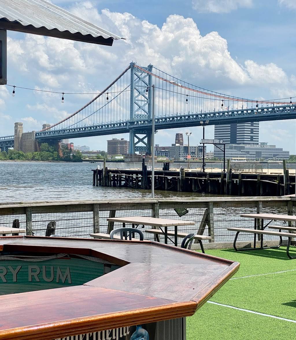 Cavanaughs River Deck | night club | 417 N Christopher Columbus Blvd, Philadelphia, PA 19123, USA | 2156297400 OR +1 215-629-7400