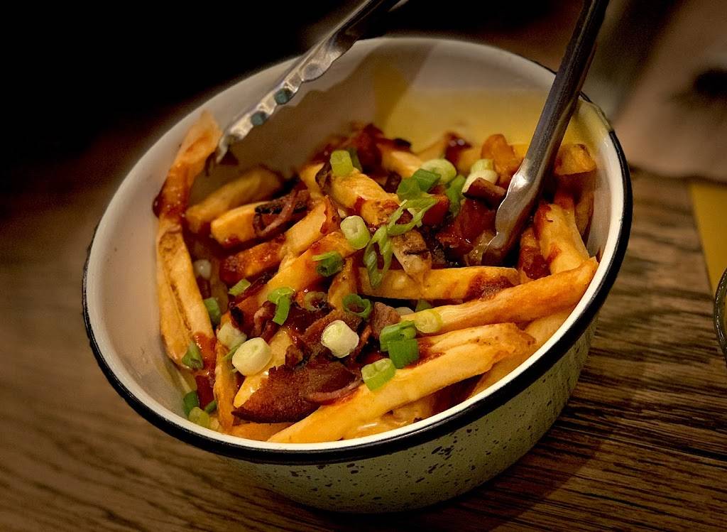 Bareburger | restaurant | 78 The Promenade, Edgewater, NJ 07020, USA | 2019412273 OR +1 201-941-2273