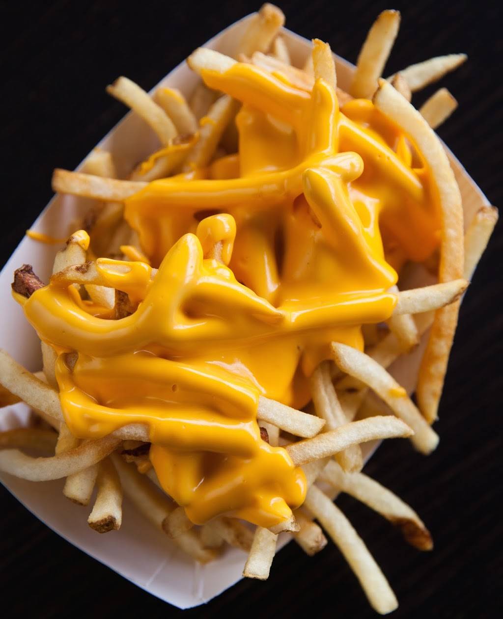 Big City Chicken | restaurant | 900 E Grand Ave, Chicago, IL 60611, USA | 3125467440 OR +1 312-546-7440