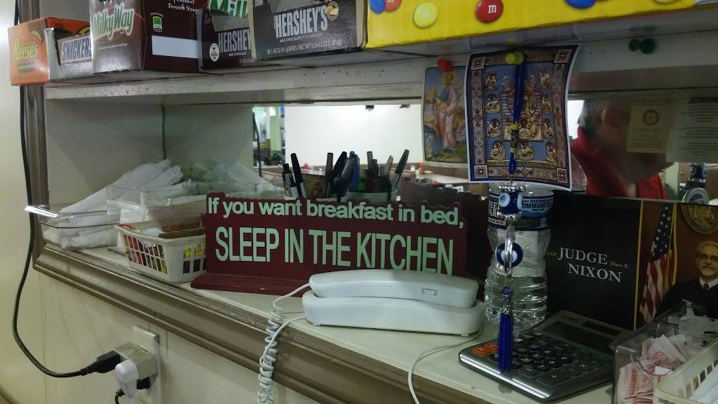 Village Restaurant | restaurant | 3208 N Graham St, Charlotte, NC 28206, USA | 7043324202 OR +1 704-332-4202