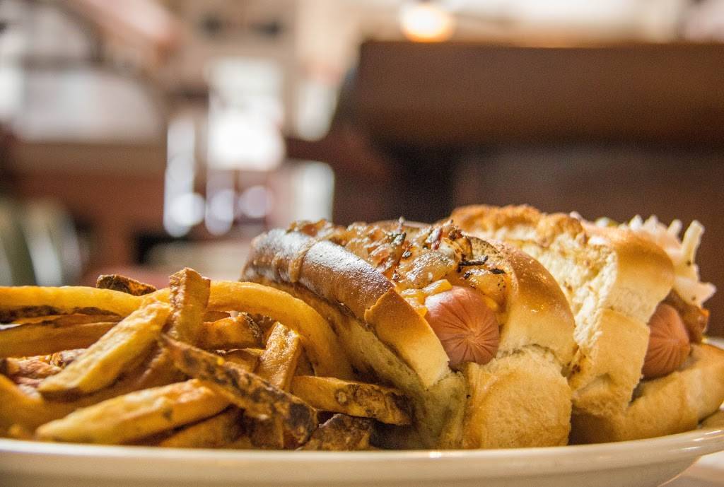 Dans Dogs Hot Dog Eatery & Diner (formerly The Place To Be Deli | restaurant | 5751 Smith Rd, Cleveland, OH 44142, USA | 2168989141 OR +1 216-898-9141