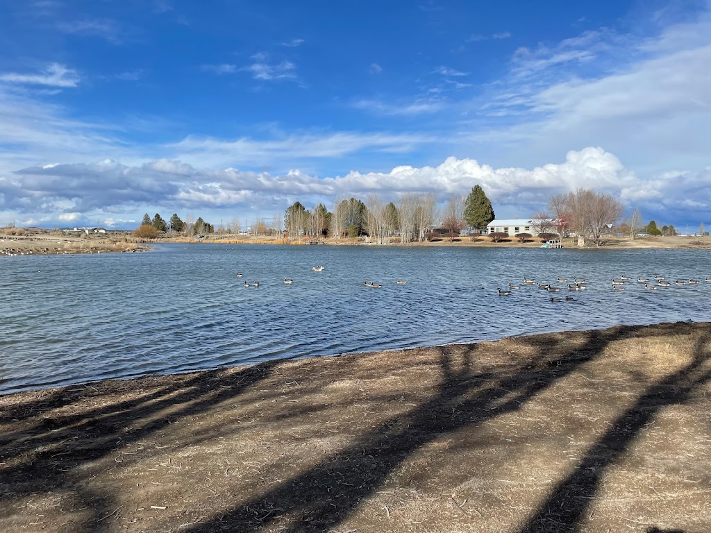 Lakeside Restaurant, Motel & RV Park | restaurant | 87275 County Hwy 9-28, Christmas Valley, OR 97641, USA | 5415762309 OR +1 541-576-2309