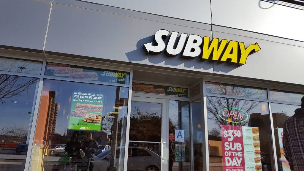 Subway Restaurants | restaurant | 61-01 Junction Blvd, Rego Park, NY 11374, USA | 7182712001 OR +1 718-271-2001