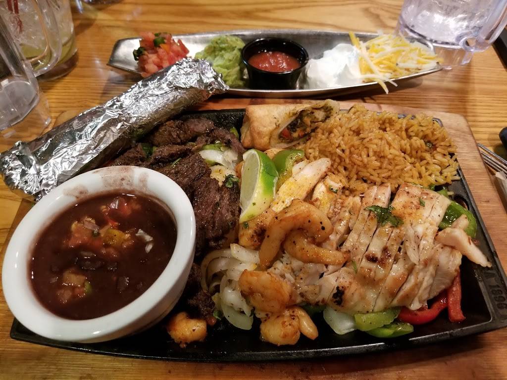 Chilis Grill & Bar | meal takeaway | 2425 Southlake Mall, Merrillville, IN 46410, USA | 2197911504 OR +1 219-791-1504