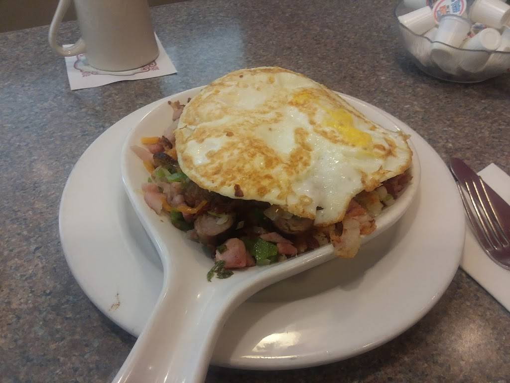 Mrs Vs Restaurant | restaurant | 1640 S River Rd, Des Plaines, IL 60018, USA | 8472977185 OR +1 847-297-7185