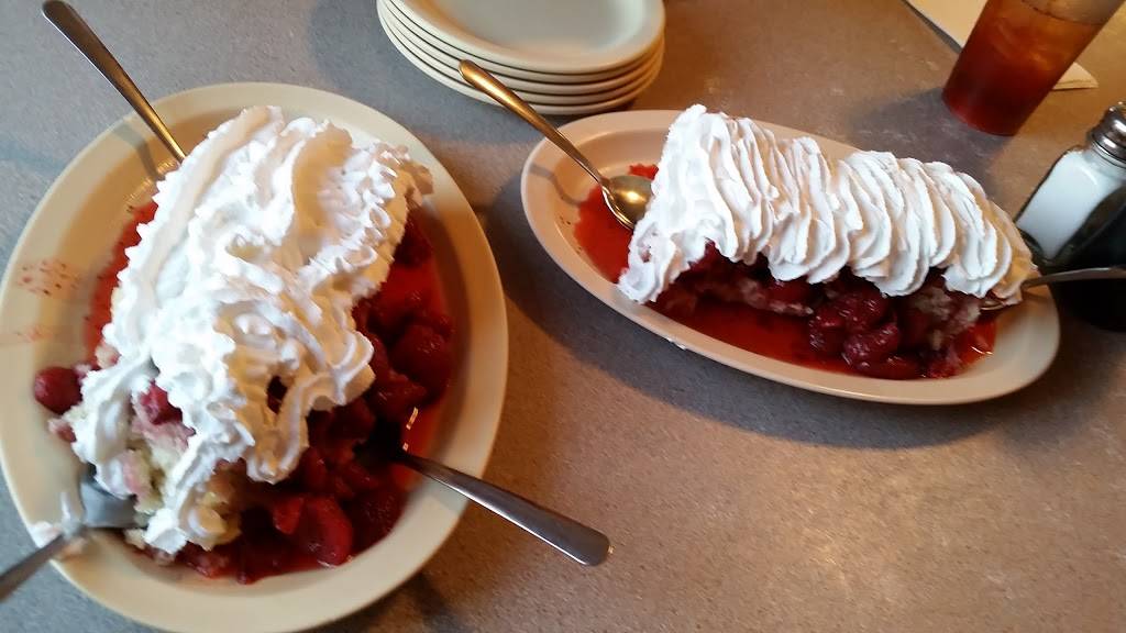 Aunt Fannies Restaurant | restaurant | 6147 SE Abshier Blvd, Belleview, FL 34420, USA | 3522455442 OR +1 352-245-5442