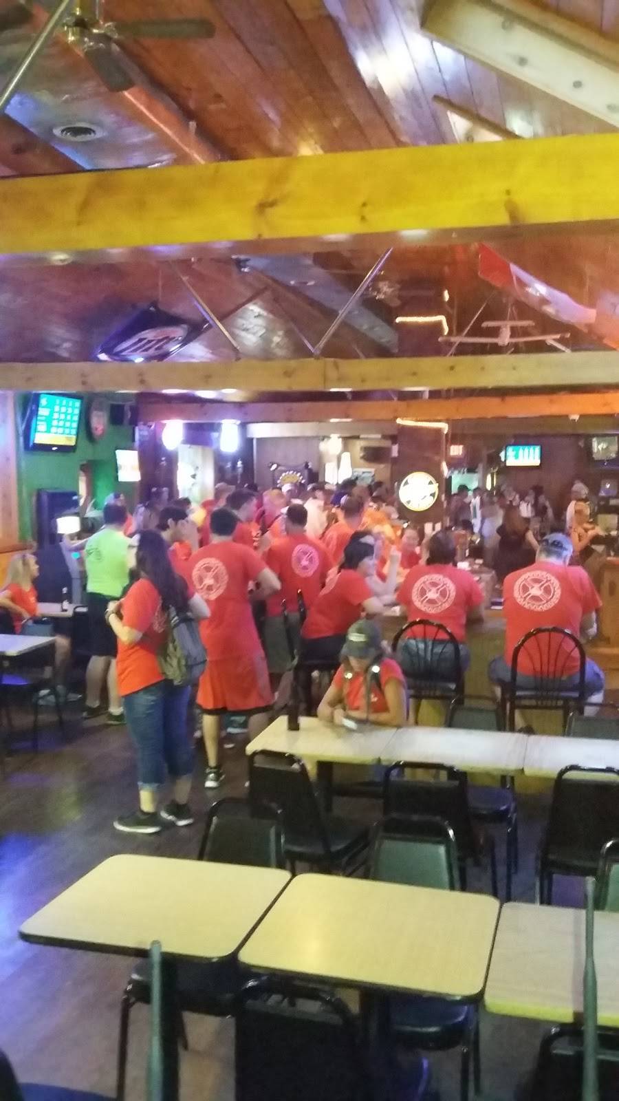 Muddys Tavern | restaurant | 40 Lincoln Ave, Watervliet, NY 12189, USA | 5182739892 OR +1 518-273-9892