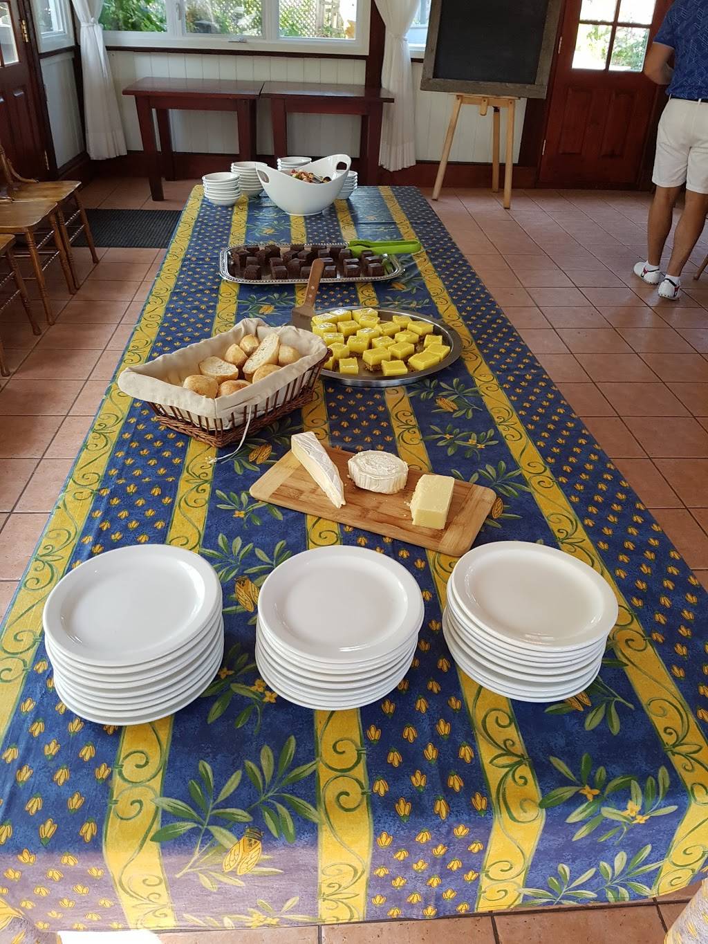 Rabouillere | restaurant | 1073 Rang de lÉgypte, Saint-Valérien-de-Milton, QC J0H 2B0, Canada | 4507934998 OR +1 450-793-4998