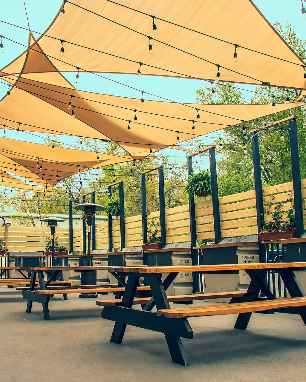 Tribus Beer Co. | restaurant | 100 Raton Dr, Milford, CT 06461, USA | 2037233715 OR +1 203-723-3715