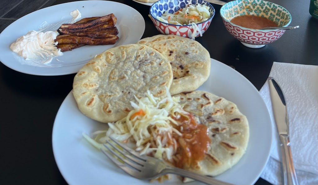 Pupuseria Blankita | restaurant | 48b N San Pedro Rd, San Rafael, CA 94903, USA | 4157853443 OR +1 415-785-3443