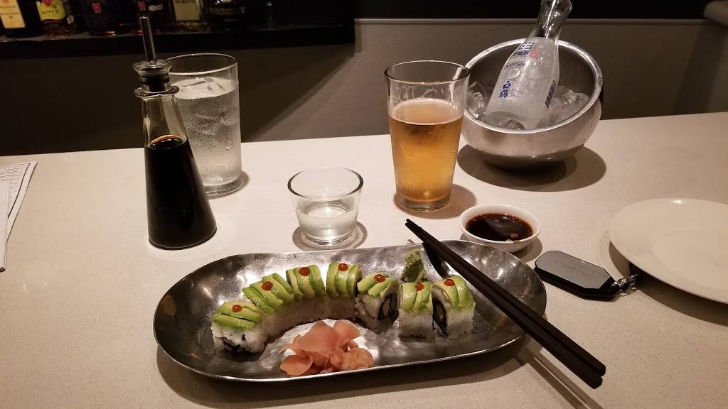 South Coast Sushi | restaurant | 1700 S Michigan Ave, Chicago, IL 60616, USA | 3126621700 OR +1 312-662-1700