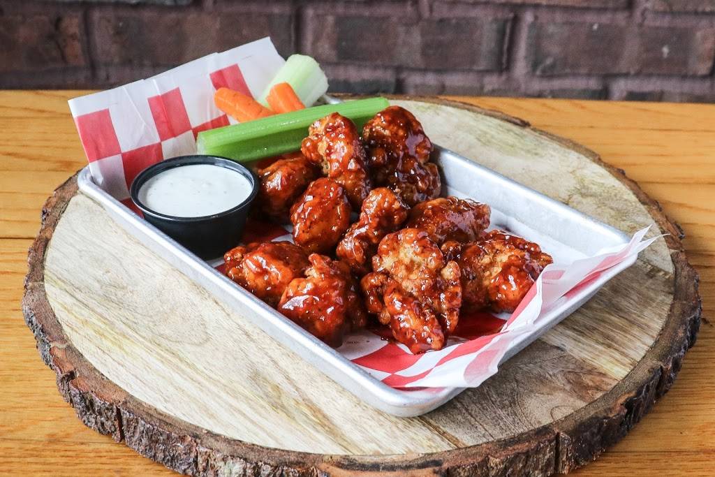 Roots Burger Bar | restaurant | 1700 W University Ave, Muncie, IN 47303, USA | 7652166026 OR +1 765-216-6026