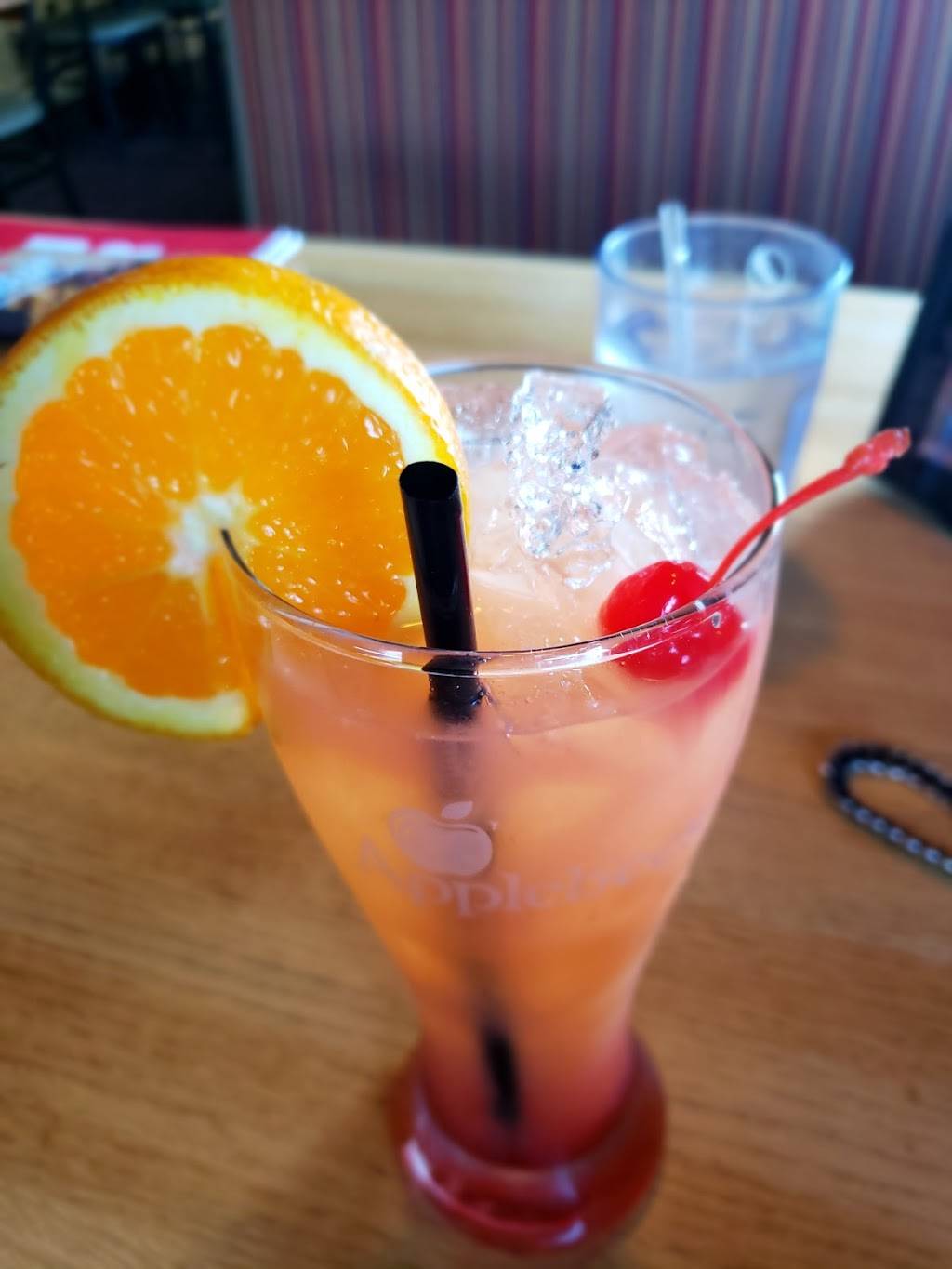 Applebees Grill + Bar | restaurant | 3281 Coach Ln, Cameron Park, CA 95682, USA | 5306778677 OR +1 530-677-8677