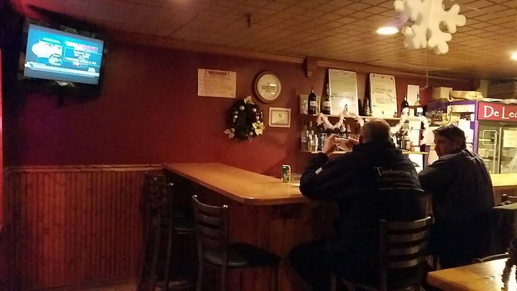 DeLeos Pizza | restaurant | 117 E Main St, Merrimac, MA 01860, USA | 9783464005 OR +1 978-346-4005