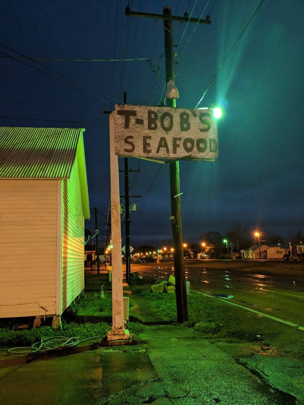 T-Bobs Seafood | restaurant | 109 E Lastie St, Erath, LA 70533, USA | 3379374573 OR +1 337-937-4573