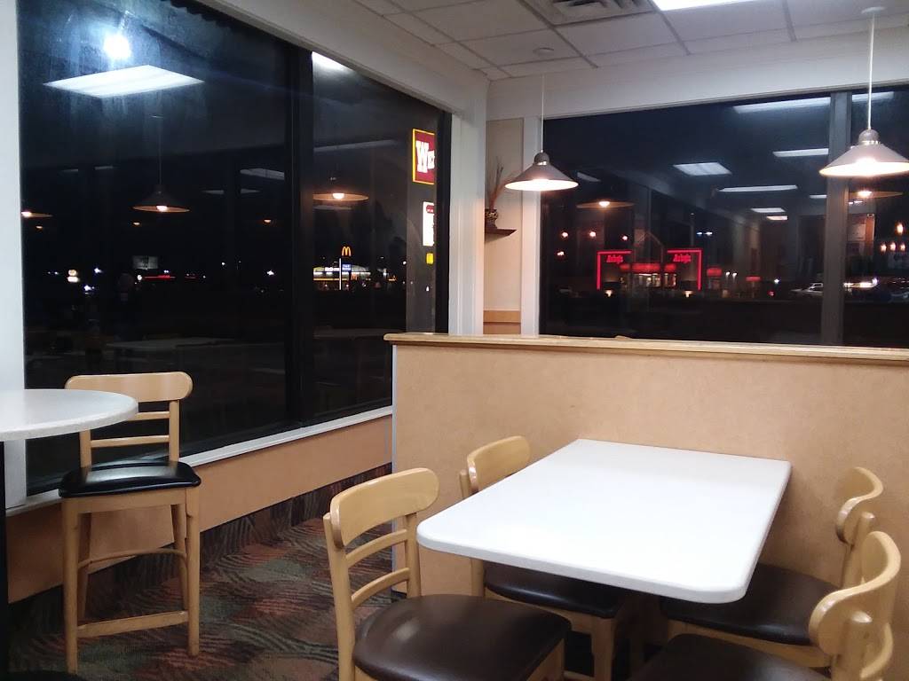 Wendys | restaurant | 2817 Pendleton Ave, Anderson, IN 46012, USA | 7656498270 OR +1 765-649-8270