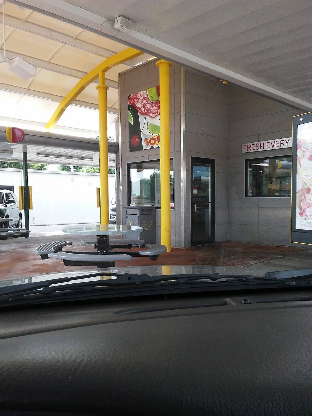 Sonic Drive-In | restaurant | 2920 Harrison St, Batesville, AR 72501, USA | 8703070338 OR +1 870-307-0338