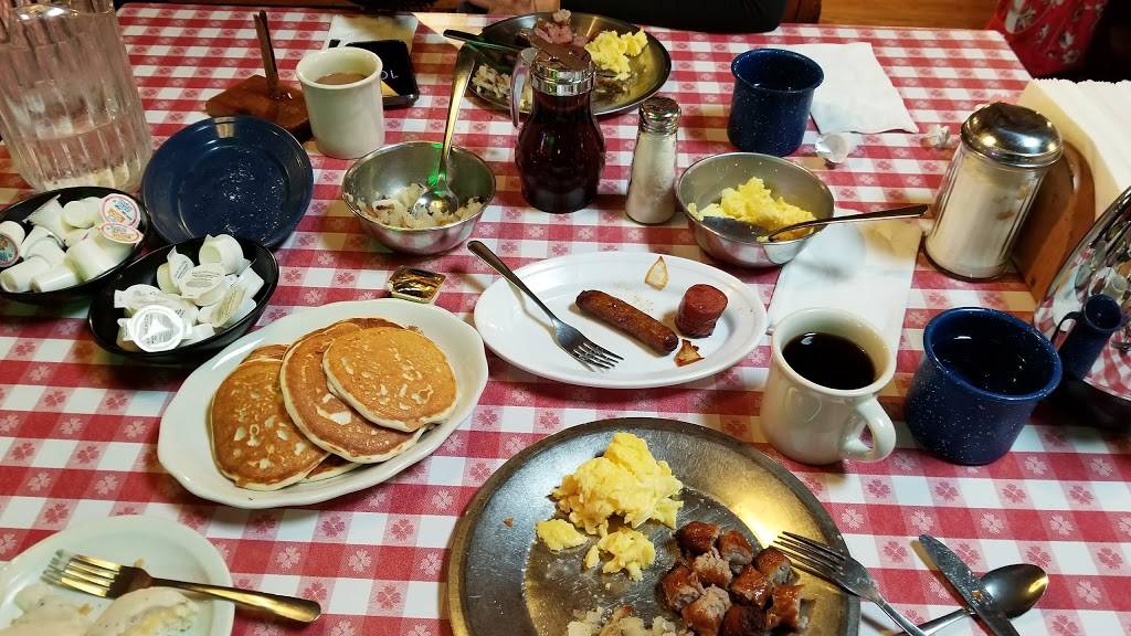 Paul Bunyans Cook Shanty | restaurant | 411 State Hwy 13, Wisconsin Dells, WI 53965, USA | 6082548717 OR +1 608-254-8717