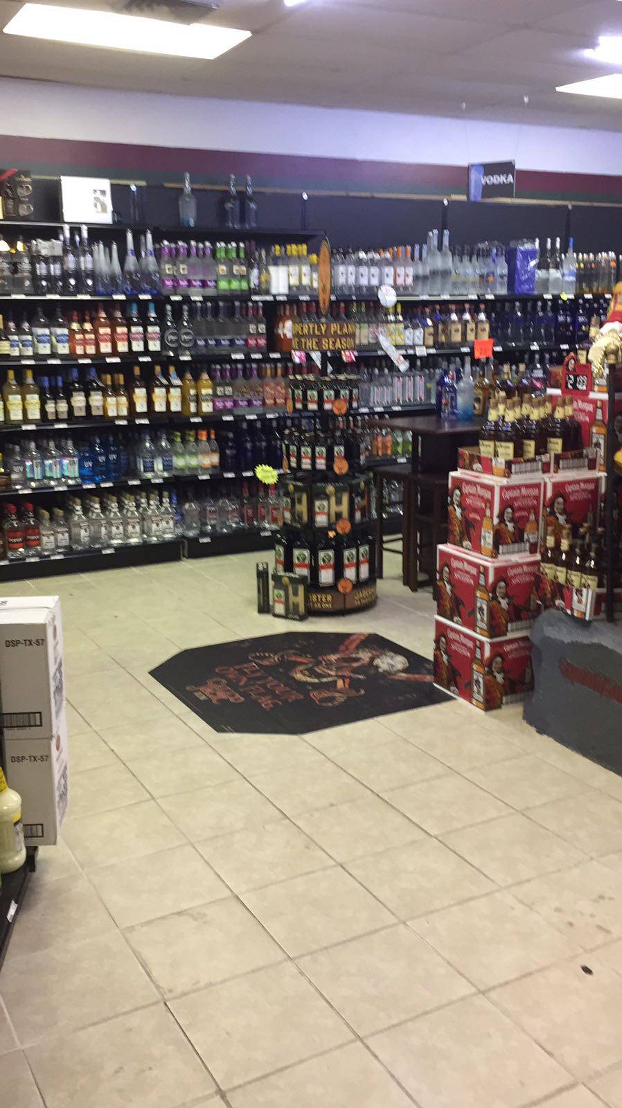 Liquor Outlet | restaurant | 1426 Pinehurst Dr, Spring Hill, FL 34606, USA | 3526062669 OR +1 352-606-2669