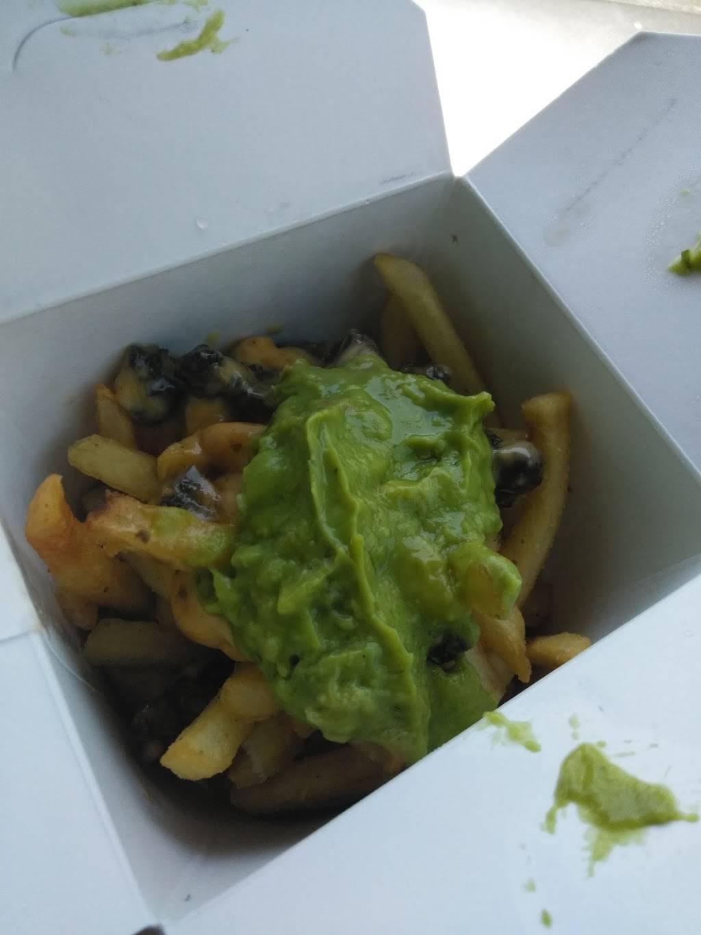 Jack in the Box | restaurant | 3025 E Shaw Ave, Fresno, CA 93710, USA | 5592927754 OR +1 559-292-7754